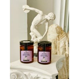 Muses Greek Thyme Honey, 450 g — lifestyle view