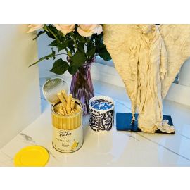 Pathos Lemon Cream Wafer Rolls, 400 g — lifestyle view